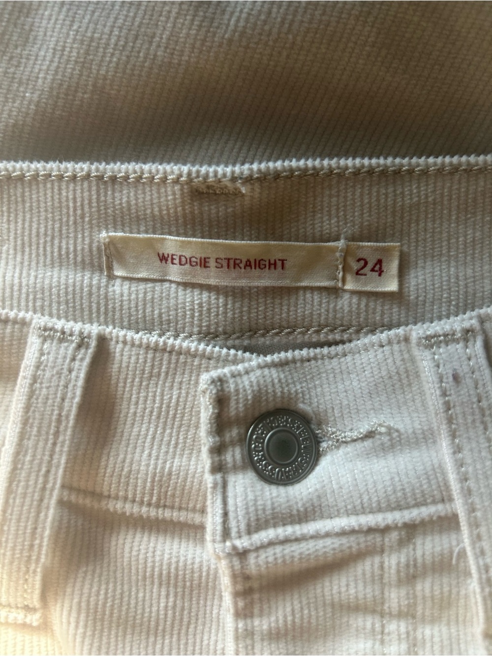 Levi's Wedgie Straight Corduroy Jeans Ivory Cream 24 - Picture 4 of 6